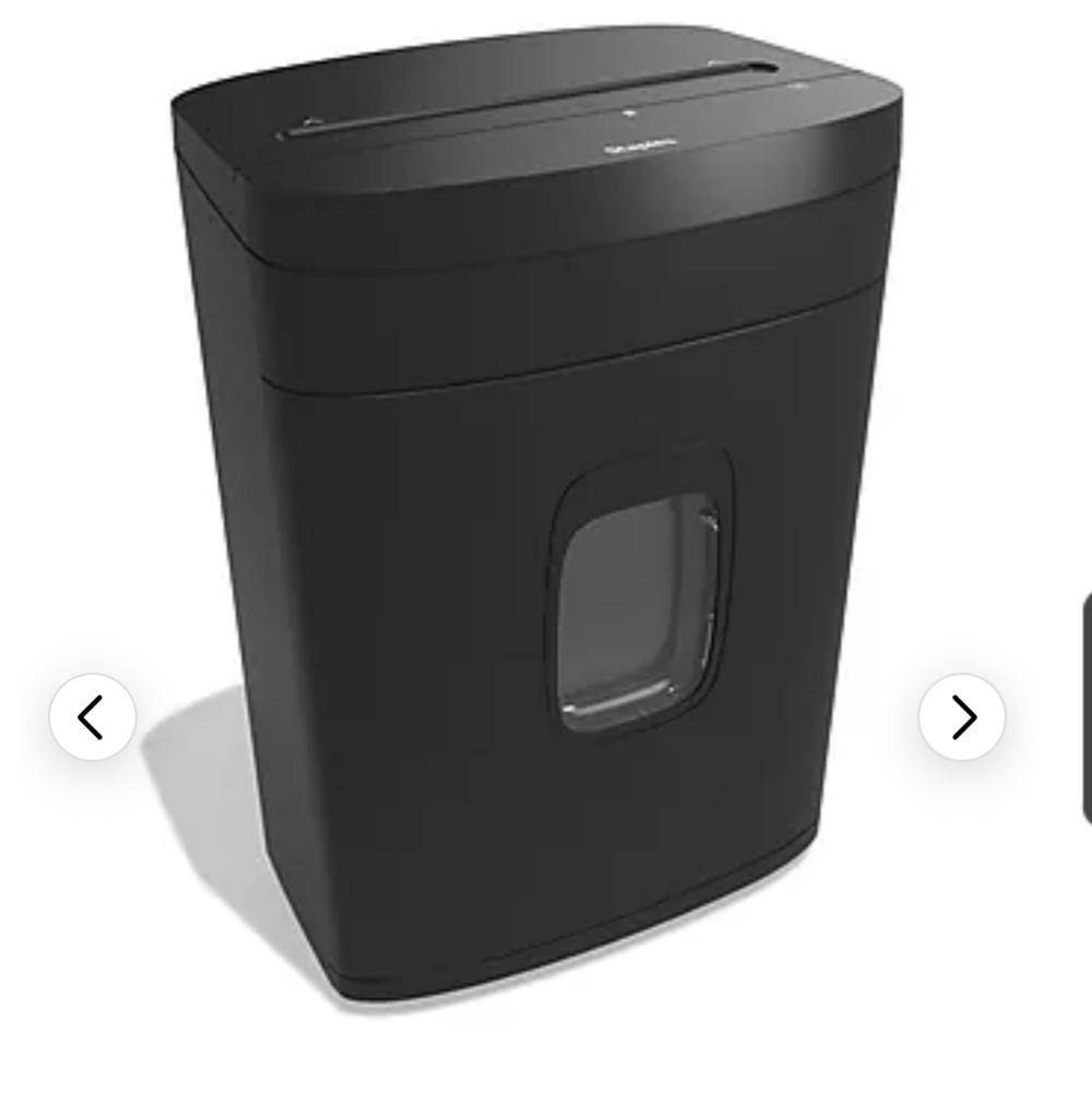 Staples 10-Sheet Micro-Cut Multi-Media Shredder (ST62150)